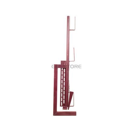 Guard rail clamp with adjustment by wedge