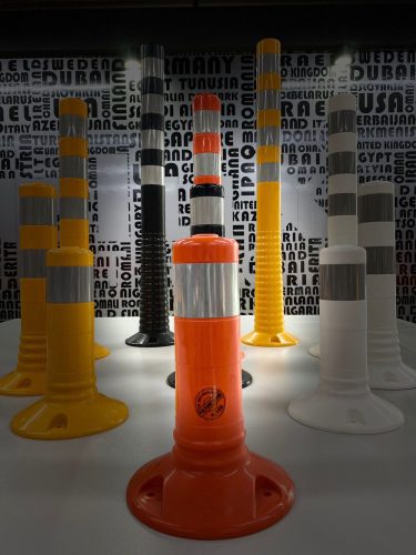 Parkolásgátló oszlop  (100 cm) , Műanyag elhajló oszlop 