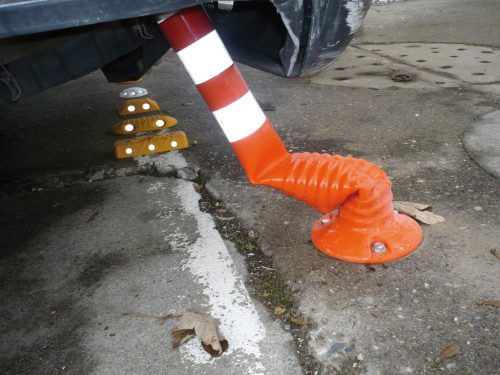 Parkolásgátló oszlop  (75cm) , Műanyag elhajló oszlop 