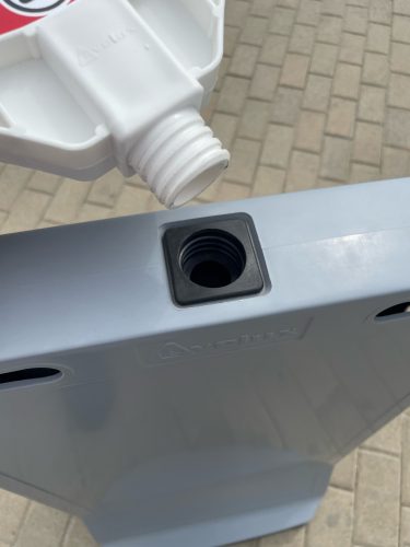 Megállító Panel, Reklámtábla