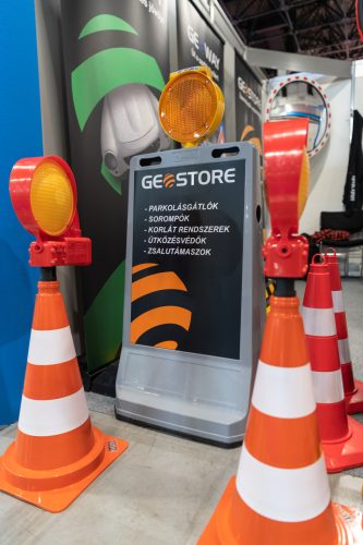 Megállító Panel, Reklámtábla