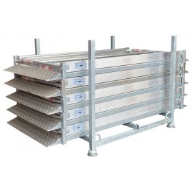 Set of aluminium trench bridge with base plate of steel