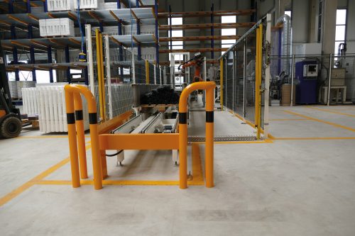 Anti-nudge hoop 90° equal-sided steel tube Ø 76 mm yellow / black