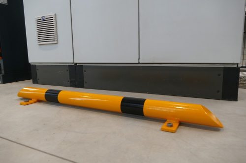 Anti-nudge bar round steel tube Ø 76 mm to be fixed by plugs